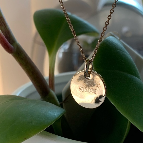 ❤️ Sister Love Pendant Gold Plated chain New - Picture 9 of 13